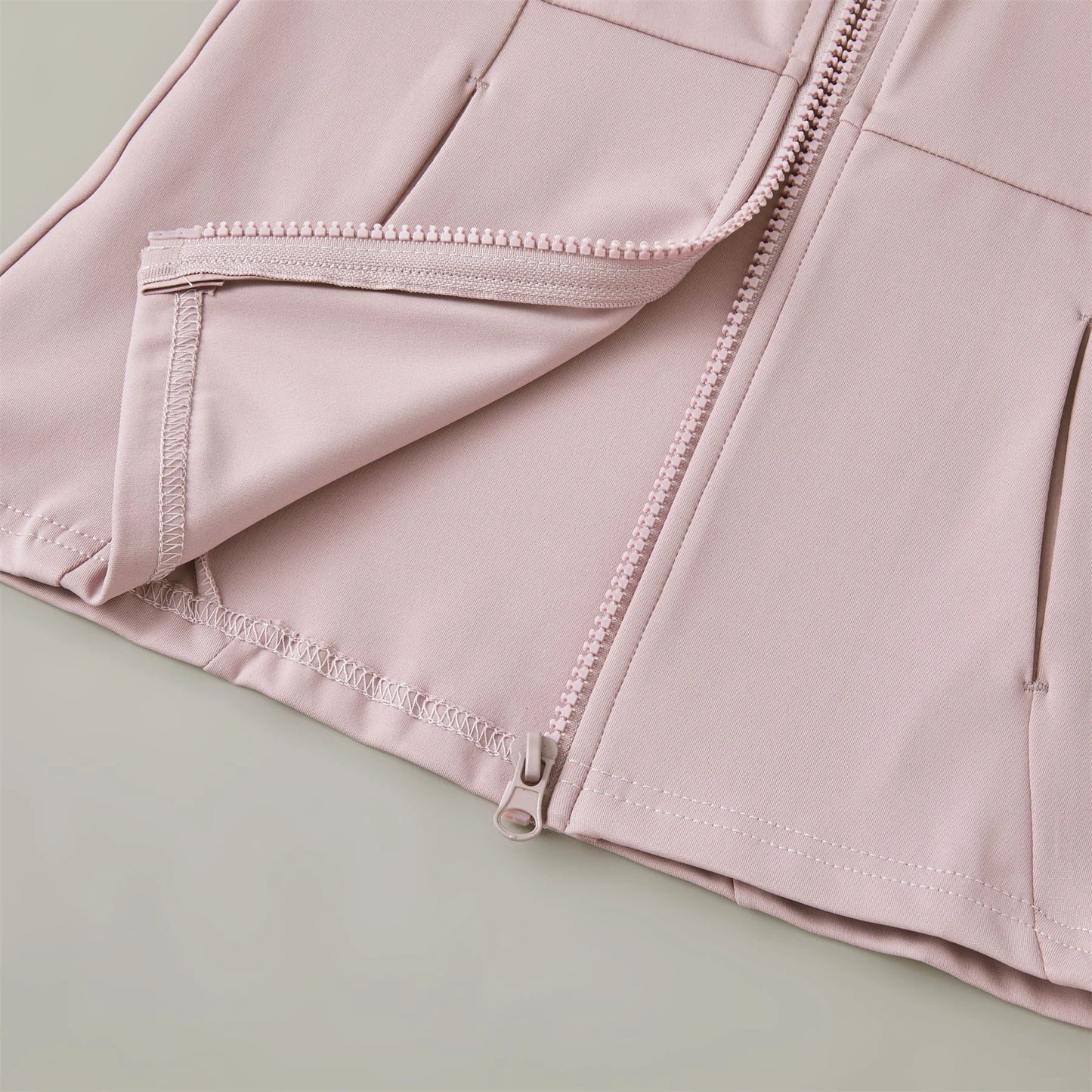 Lightweight Women's Athletic Yoga Jacket